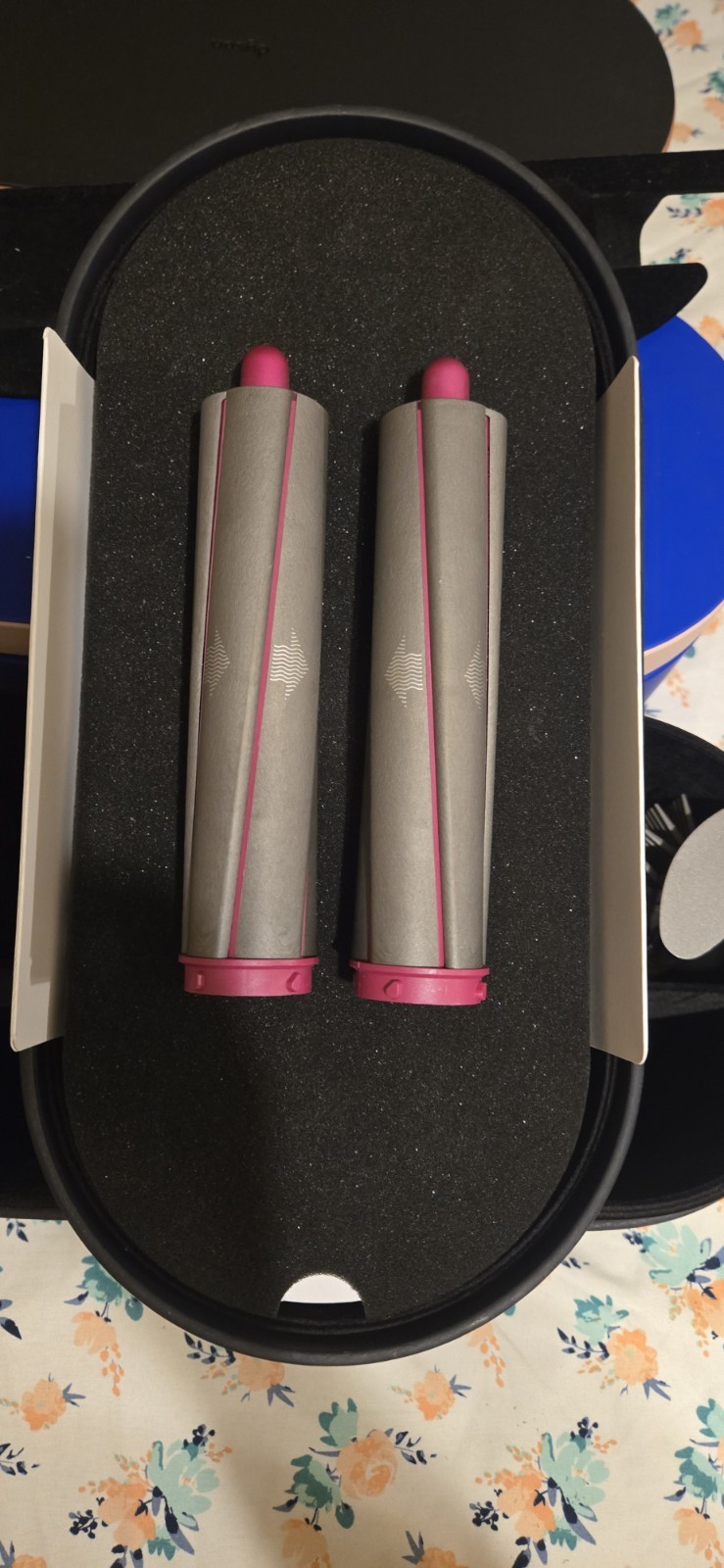 Dyson Airwrap 1.6 in Curl Barrel Attachments Included Silver/Pink